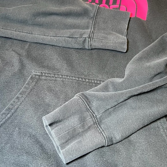 North Face Hoodie Womens Small Black Pullover Pink Logo Streetwear Cozy‎ Casual - Picture 10 of 13